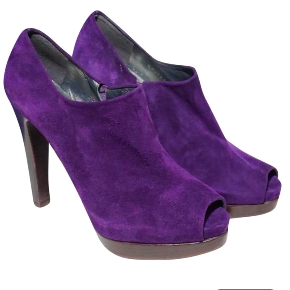 Pelle moda purple faux suede peep toe heels with rhinestones on the heel